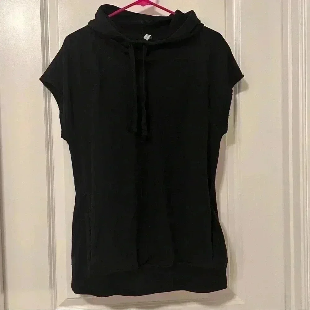 Z by Zella Sleeveless Hoodie White Stripe Horizontal on the Back of Medium Top - Picture 4 of 7